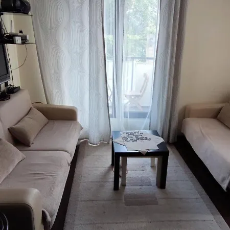Apartment Breeze